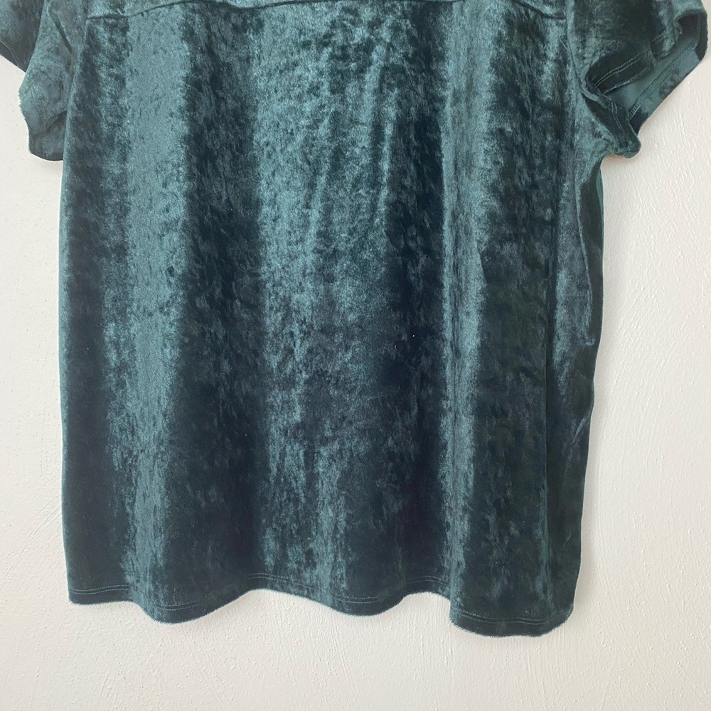 City Streets. Velvetizes Crushed Top.  (Blouse)  Green. Sz L. - Picture 4 of 8